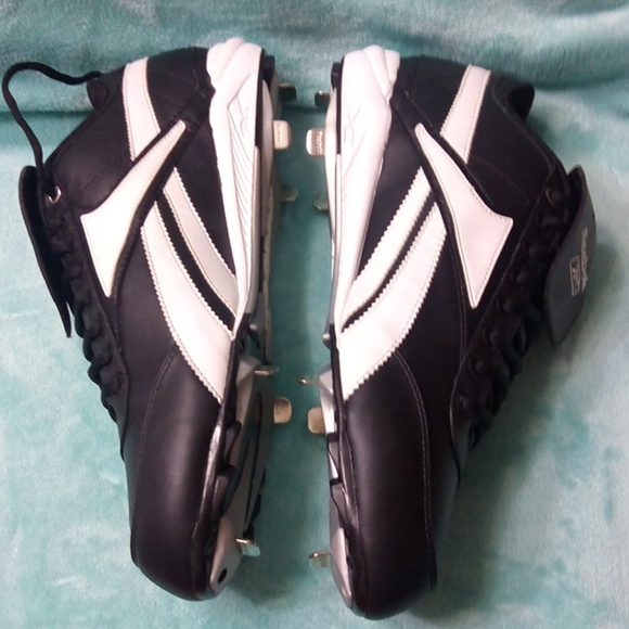 Reebok men shoes with cleats - Picture 1 of 7